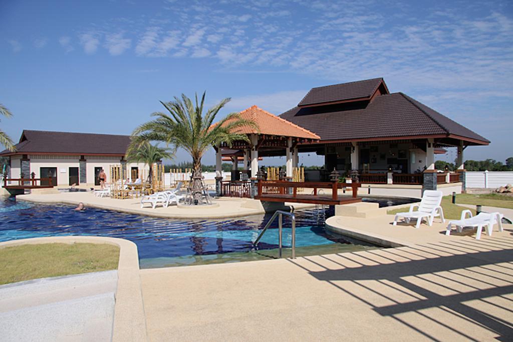 Villa Sea Breeze House Mae Phim Habitación foto